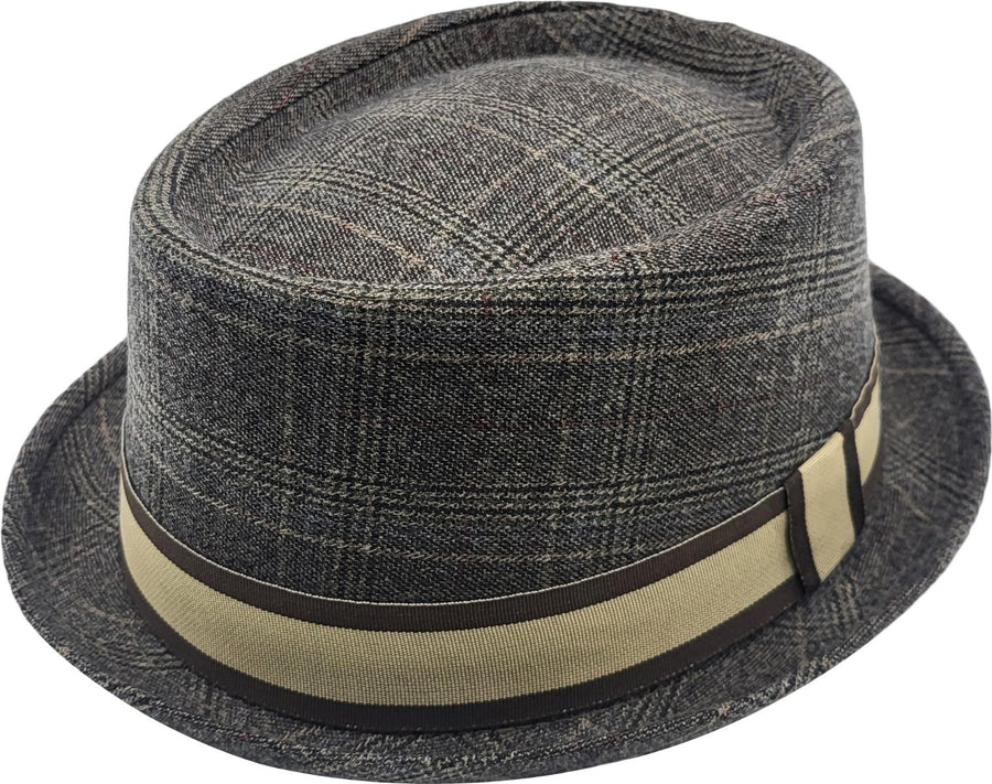 Pork Pie Hat i Uld – Adrian i koksgrå – pork pie hat set forfra