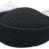 Pillbox Hat i Uld – Dianna – damehat set fra siden