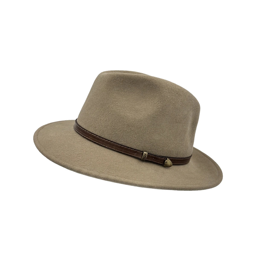Fedora Hat i Uldfilt – Italia i lys beige – fedora hat set skråt forfra