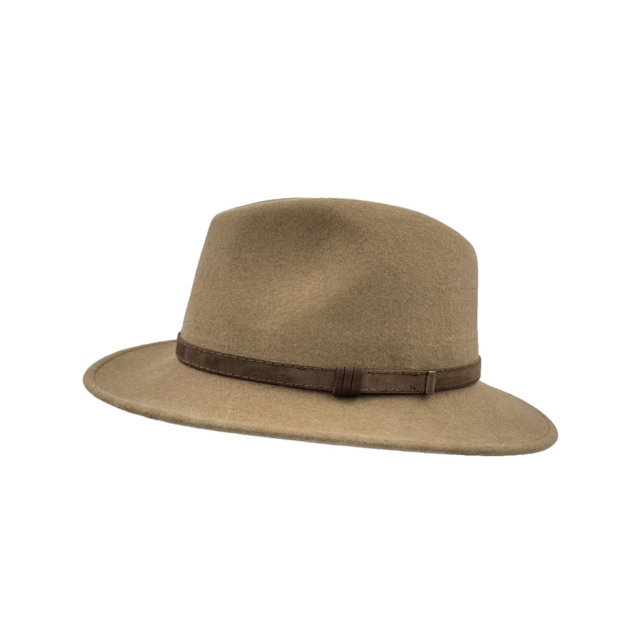 Fedora Hat i Uldfilt — Argentina Julio i camel – fedora hat set skråt forfra