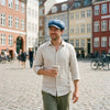 Newsboy – Otto livsstil – mand på café